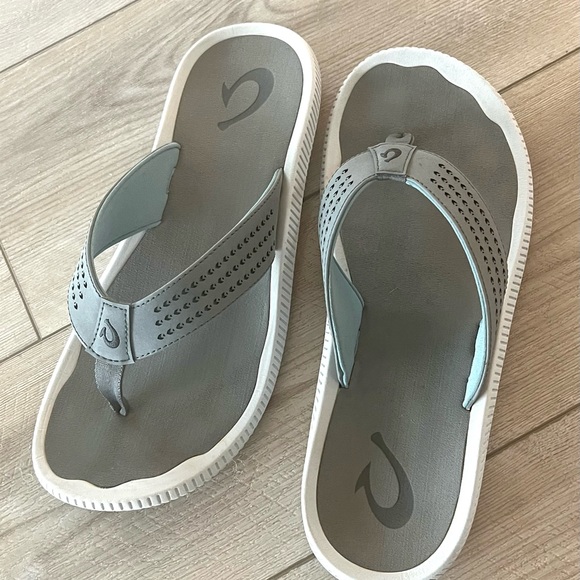 OluKai Other - OluKai Men’s Sandals